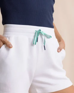 Halle Short